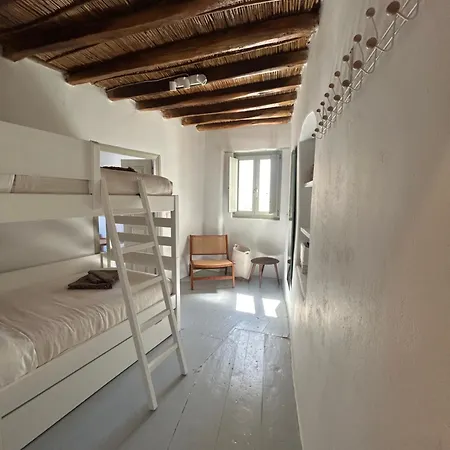 - Traditional House Márpissa